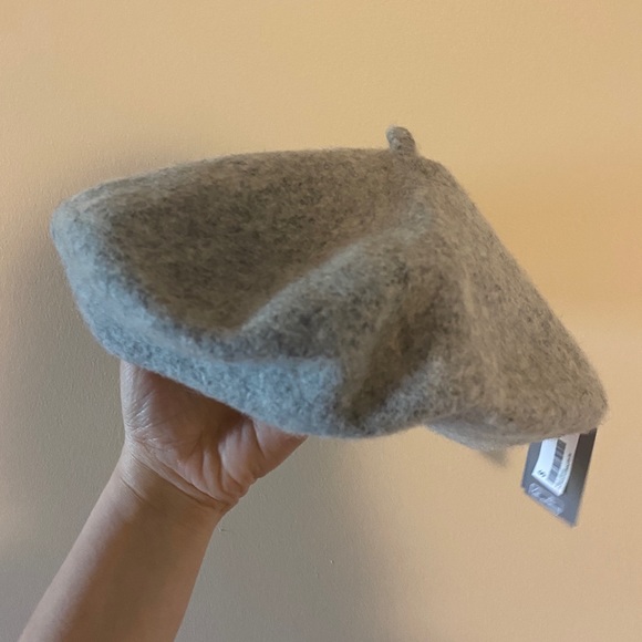 NWT H&M Grey Wool Beret - Picture 1 of 4